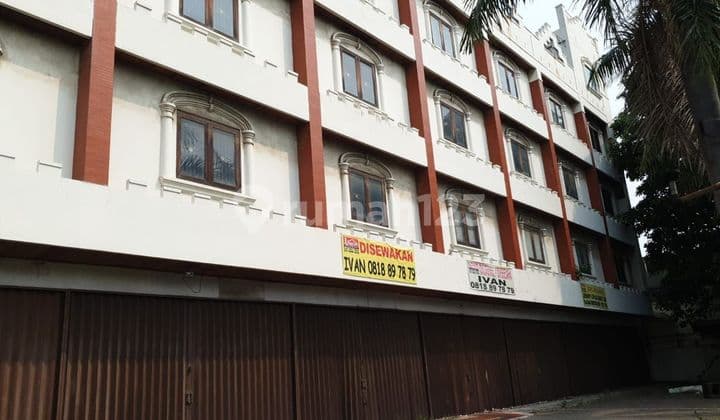 Warehouse on Pakin Street