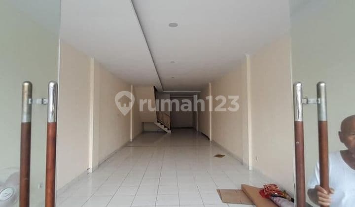 Disewa Ruko Bagus Di Centra Kemang Utara