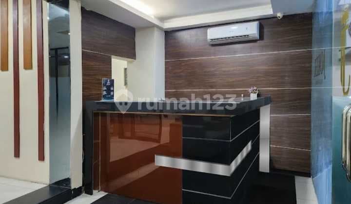 Dijual Hotel Mangga Besar, Depan Jalan Raya