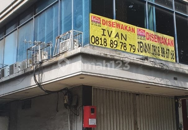For Rent: Mitra Sunter Hoek Shop House