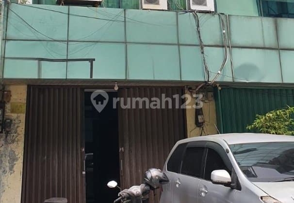 For Sale Nice Shop House in Sunter Permai Complex