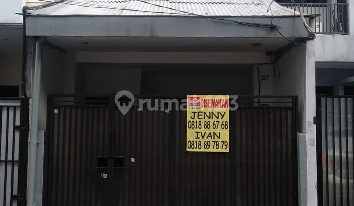 Rental House in Pasar Baru