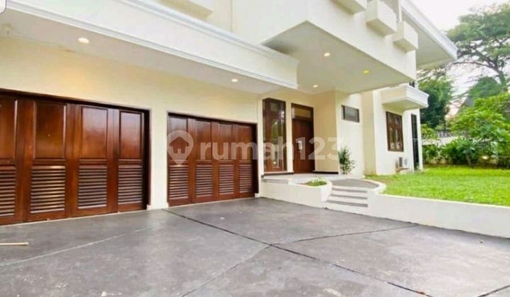 Disewa Rumah Mewah Jalan Pejaten, Jakarta Selatan