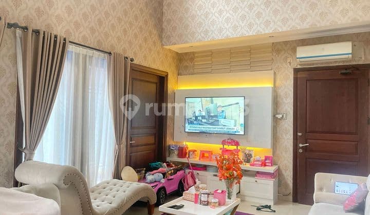 Murah !!! Rumah Dgn Kolam Renang Studio Musik di Bintaro Sektor 9