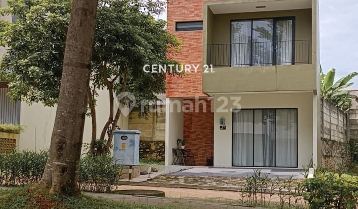 For Sale: Nice Strategic Move-In Ready House in Bintaro Sector 9