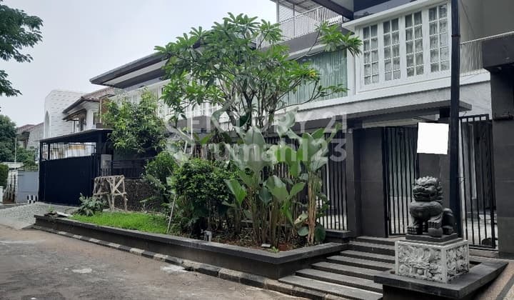 Rumah Mewah Perumahan Nusa Loka Serpong Bsd