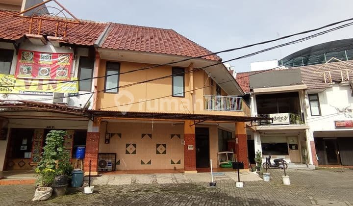 Ruko Besar Kemang Pratama Hadap Jalan Raya Parkir Luas Siap Pakai