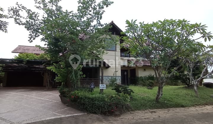 Rumah Rasa Villa Kemang Pratama Bekasi Banyak View Tanah Luas