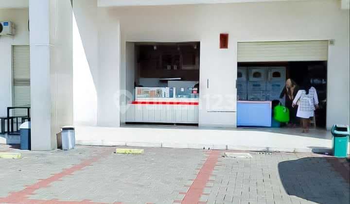 Kios Ruang Usaha di Apartment Springlake Elodea Summarecon Bekasi