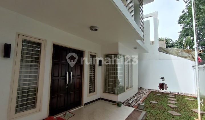 Rumah Hoki 2 Lantai Baru Renovasi di Kemayoran, Jakarta Pusat