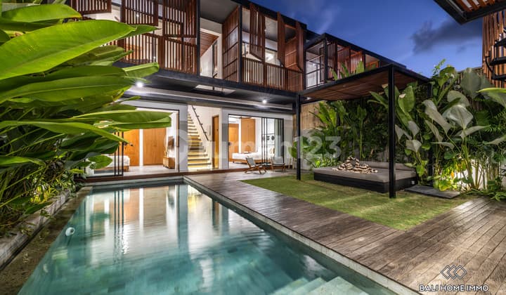 Vila Modern 4 Kamar untuk Investasi di Dekat Pantai Batu Bolong - Rf2232a