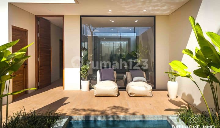 Dijual Villa 3 Kamar Baru Dekat Pantai Kedungu - Rf5426