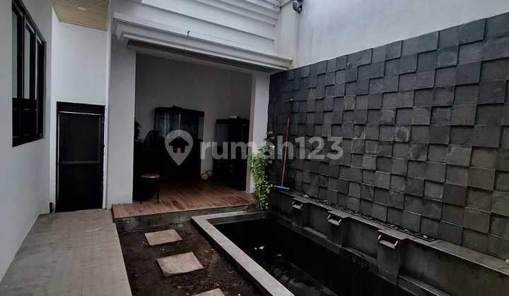 Dijual Rumah 2 Lantai Dalam Komplek di Majalengka Kota