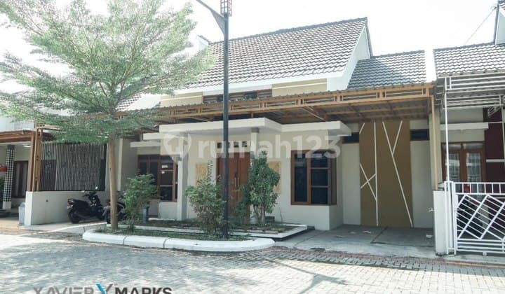 Dijual rumah semifurnished cluster onegate system di Gentan Solo lebar jln 8meter