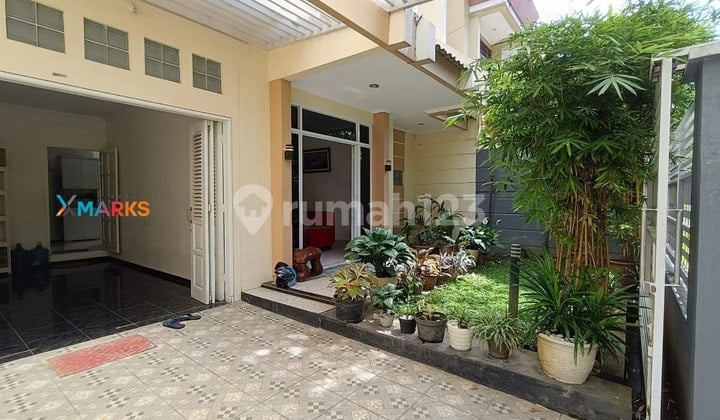 Rumah Bagus Furnished 2 Lt Siap Huni di Solo Baru