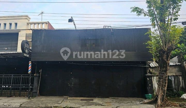 Ruang Usaha Lokasi Strategis Dekat Stasiun Balapan Solo