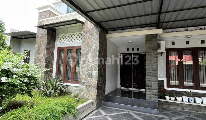 Rumah Cluster Elite Semi Furnished di Gentan Dekat Solo