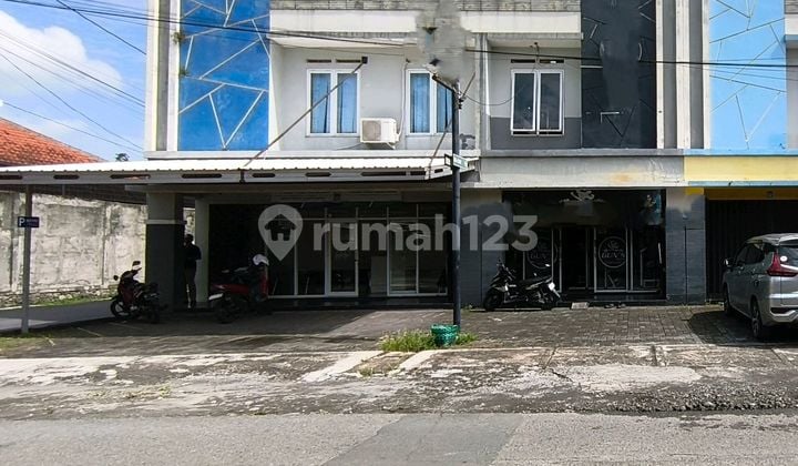 Beli Ruko Bonus Usaha di Baturan Indah Dekat Solo