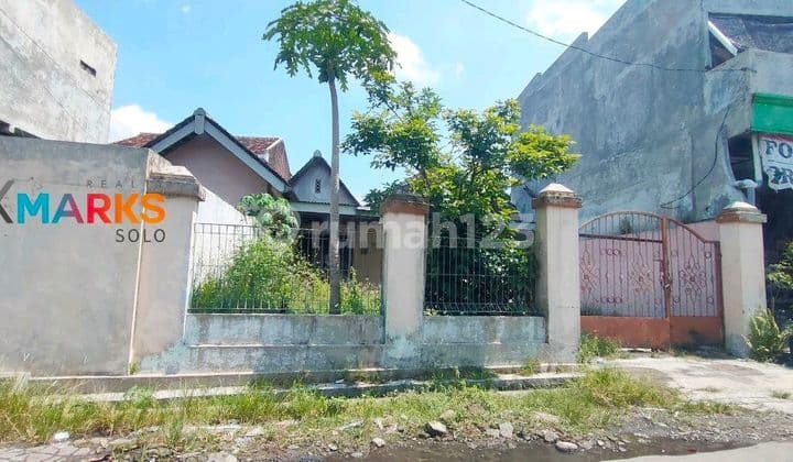 Rumah Hitung Tanah di Solo Baru
