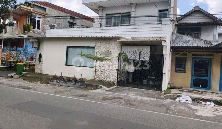 Rumah bisa untuk Ruang Usaha 4Menit Gor Manahan Solo