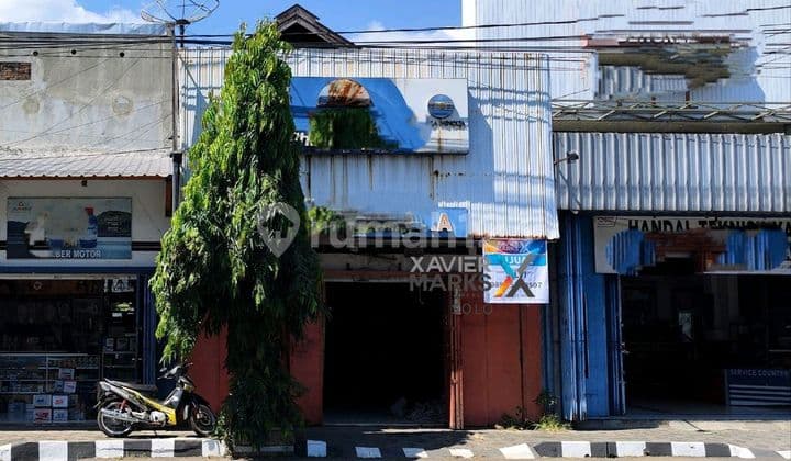 Ruko 3 Lantai Jalan Utama Wonogiri Jawa Tengah