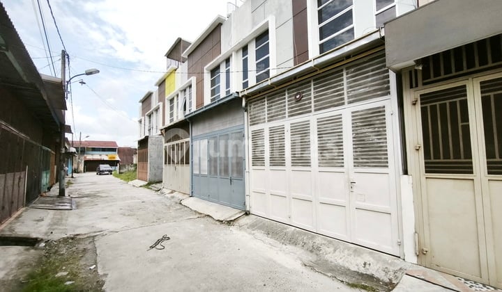 Dijual Rumah Yos Sudarso Regency Dekat Pasar Swalayan Maju Bersama Jalan Kl Yos Sudarso