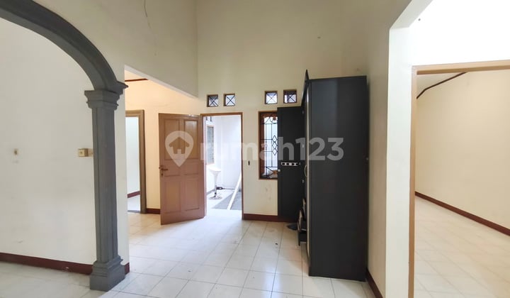 Disewakan Rumah 1 Tingkat Komplek Cemara Asri