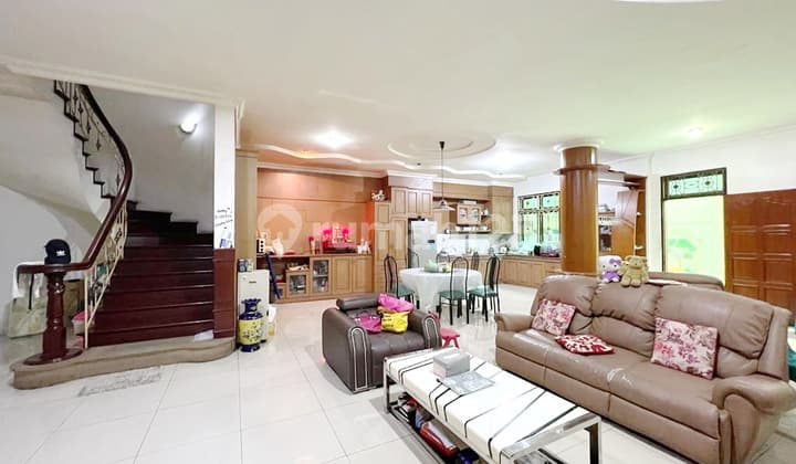 3-Story House in Villa Makmur Indah Complex, Sei Agul, Medan City, Medan