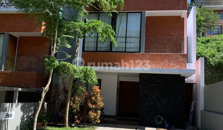 Modern Minimalist House in Dago Pramesta, North Bandung