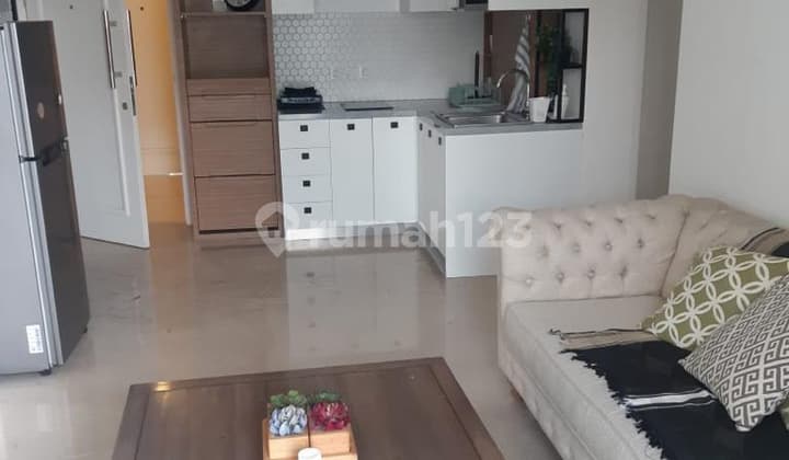 Disewakan Apartemen Landmark 3Br Tower B Furnished