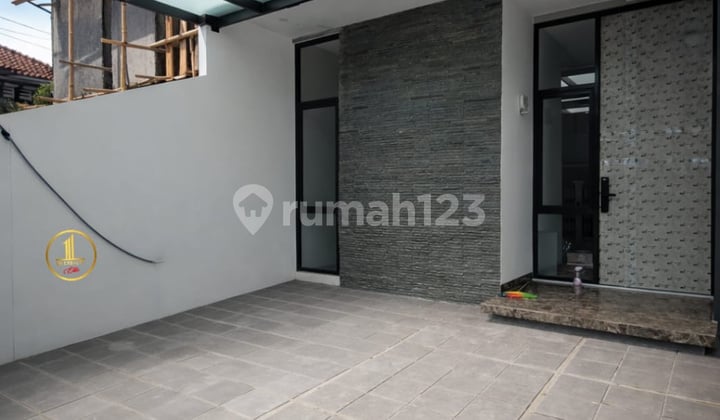 Rumah Baru Kompleks Batununggal 2 Lantai Bagus Siap Huni