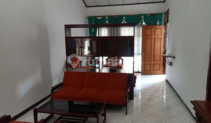 Rumah Asri Sayap Pastur 1 Lantai Siap Huni Taman Depan Belakang