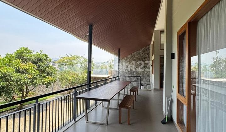 Rumah Nyaman View Danau Kota Baru Parahyangan Larangtapa