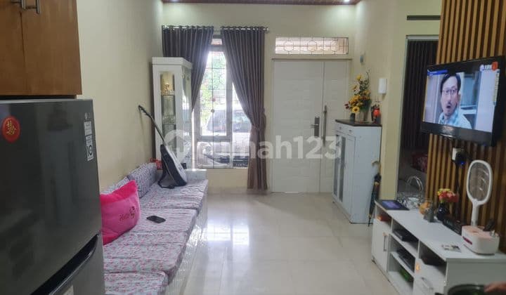 Beautiful House Comfortable Location In Graha Cibaduyut Asricibaduyut Bandung