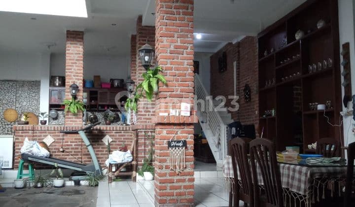 Rumah dan Tempat Usaha Strategis di Jl Ria Cimahi