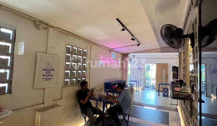 Dijual Rumah Bisa Untuk Usaha Caffe Dekat Kampus Widyatama