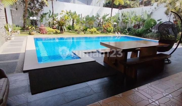 Rumah Luxs Nyaman Sari Endah Sayap Gegerkalong