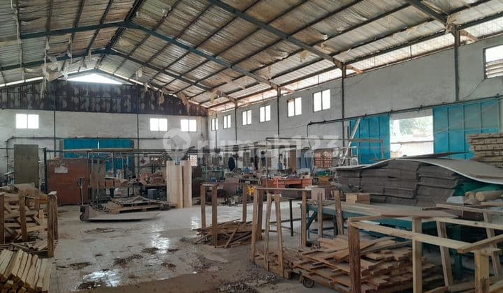 Gudang luas Dijual Hitung Tanah