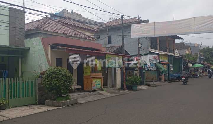 Rumah Cantik 2 Lantai Di Pinggir Jalan Raya