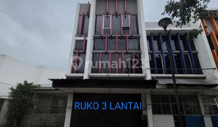For Sale Super Cheap 3-Story Shop House Near Esa Unggul Citra Raya School Tangerang