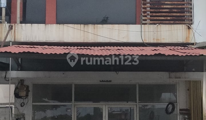 Cheap Rental 2-Story Shophouse in Strategic Location at Citraraya Tangerang