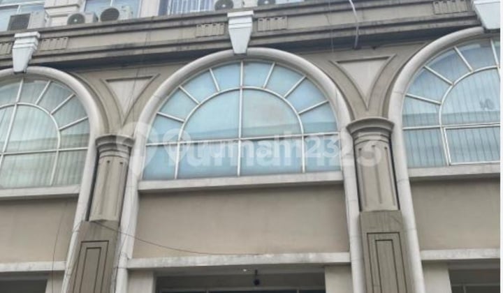 Dijual Ruko Hadap Jalan Boulevard Green Lake City Strategis Harga Murah Saja