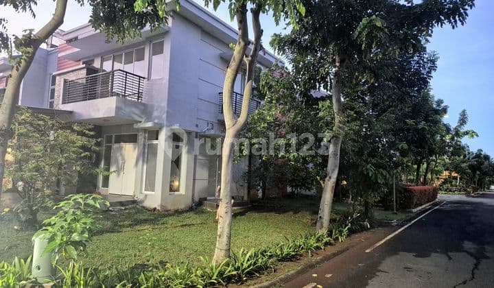 Dijual Rumah Hoek Cluster Amerika Latin Green.lake City