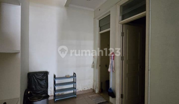 Dijual Murah Rumah di Green Lake City Bagus Bergaya Eropa