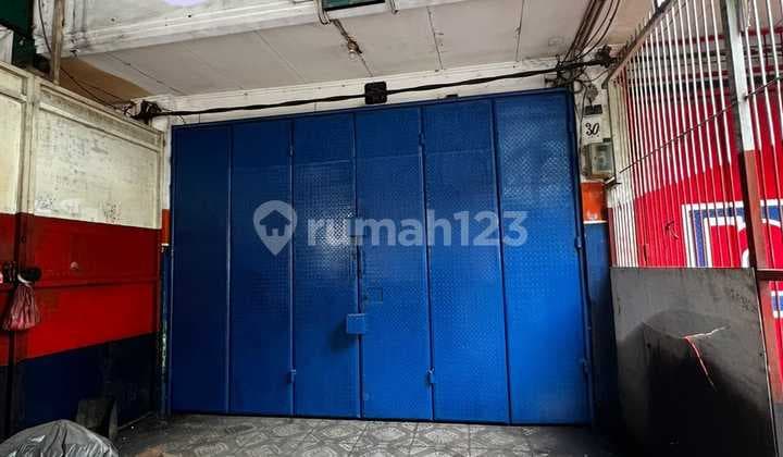 Shop House for Rent at Low Price in Kosambi Baru, Ready for Business, Facing Main Road