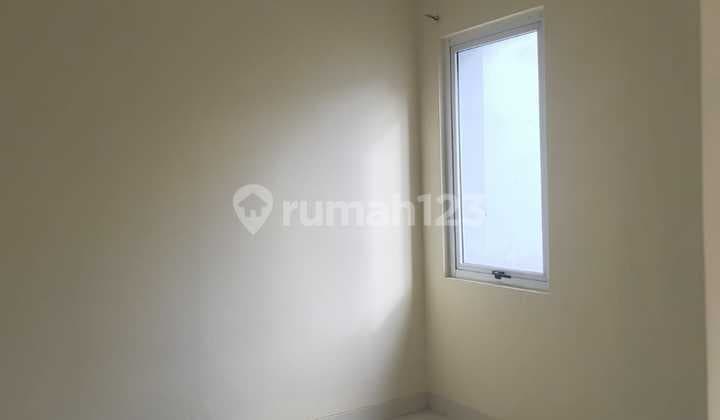 Investor Price Luxury and Large House For Sale in Green Lake, Latin America