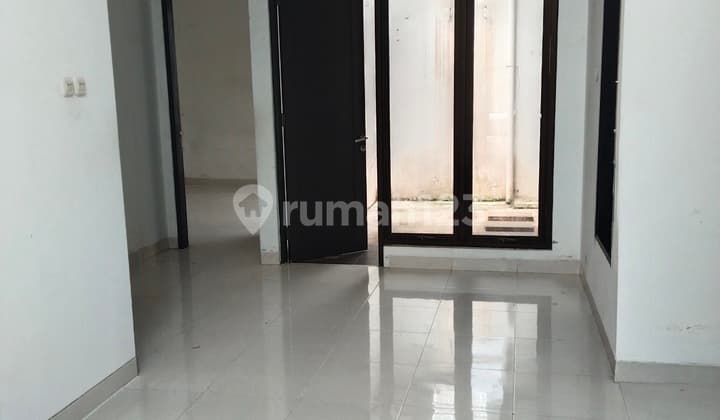 Rumah Cantik Kamar 3+1 Di Graha Raya Bintaro Tangsel