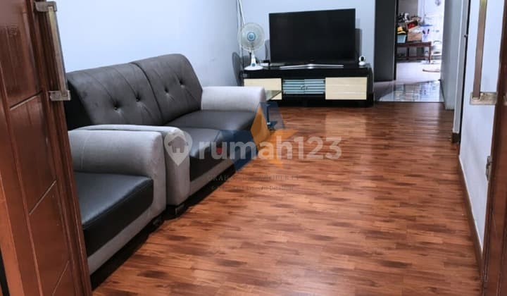 Rumah Murah Dekat Transmart Graha Raya Bintaro Tangsel