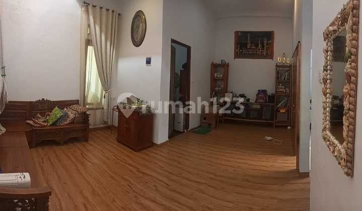 Rumah Hook Dalam Komplek Di Bogor