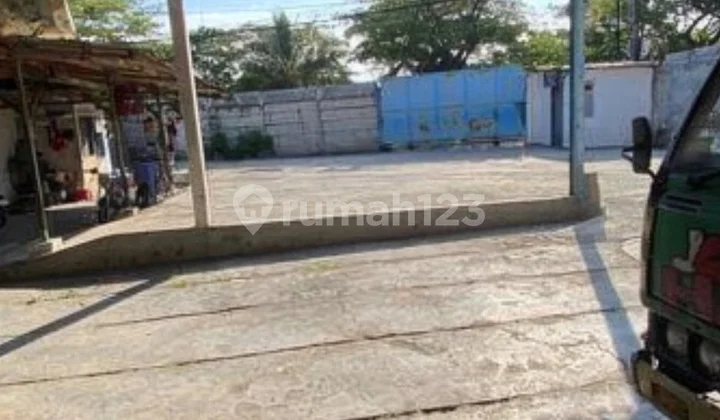 Warehouse in Kenjeran 3058.0 M² Location 0 Main Road